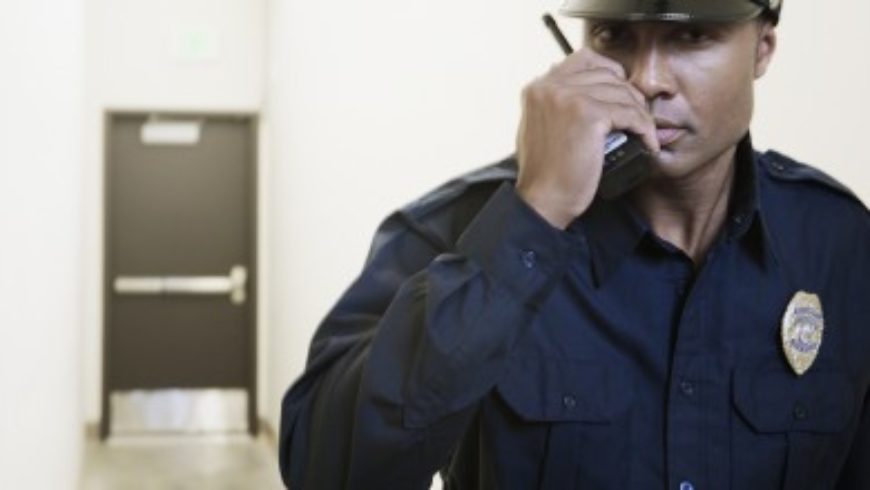 How to Hire the Right Security Guard Company for Your Business